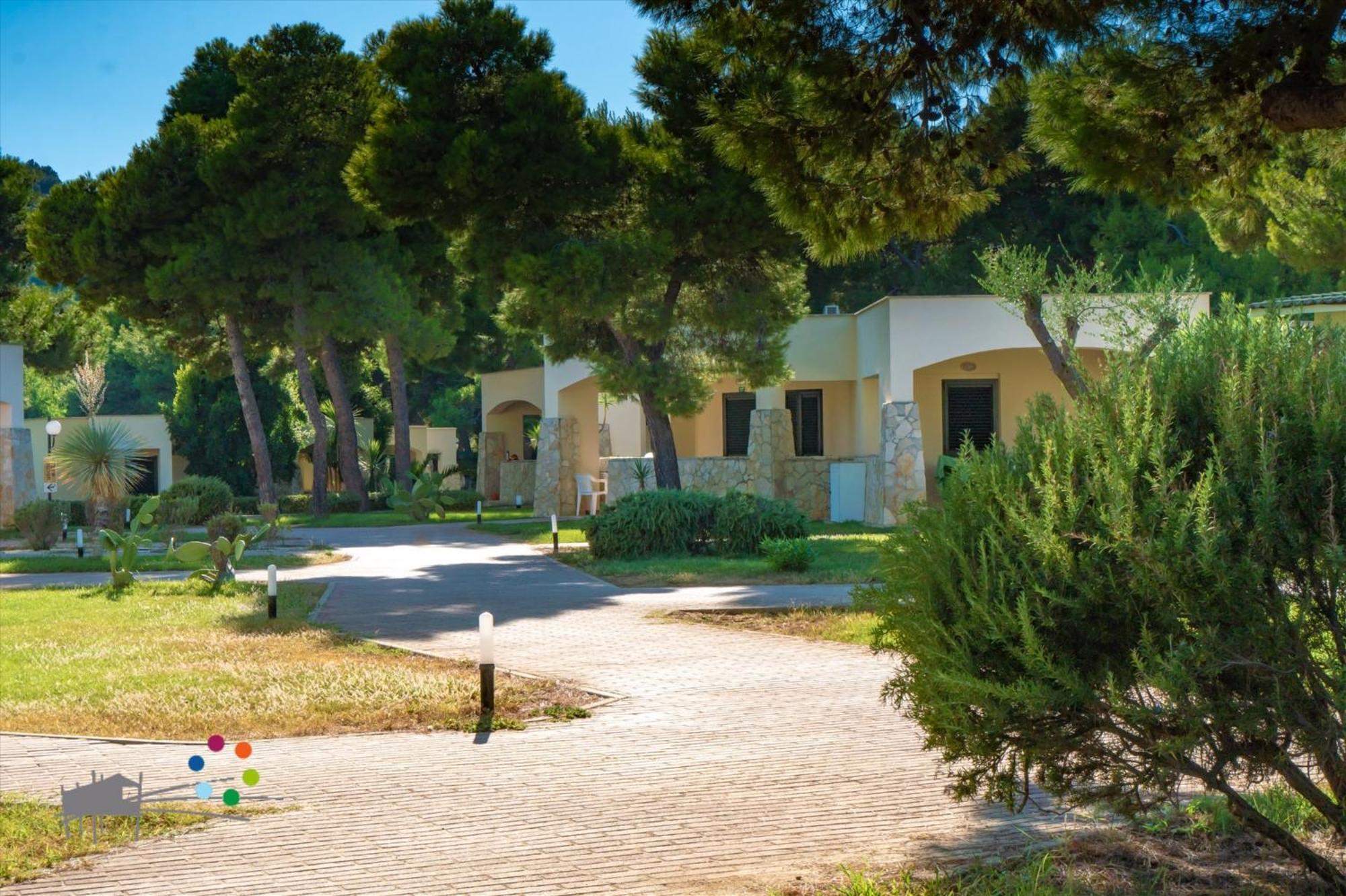 Villaggio Camping Spiaggia Lunga В'єсте Екстер'єр фото