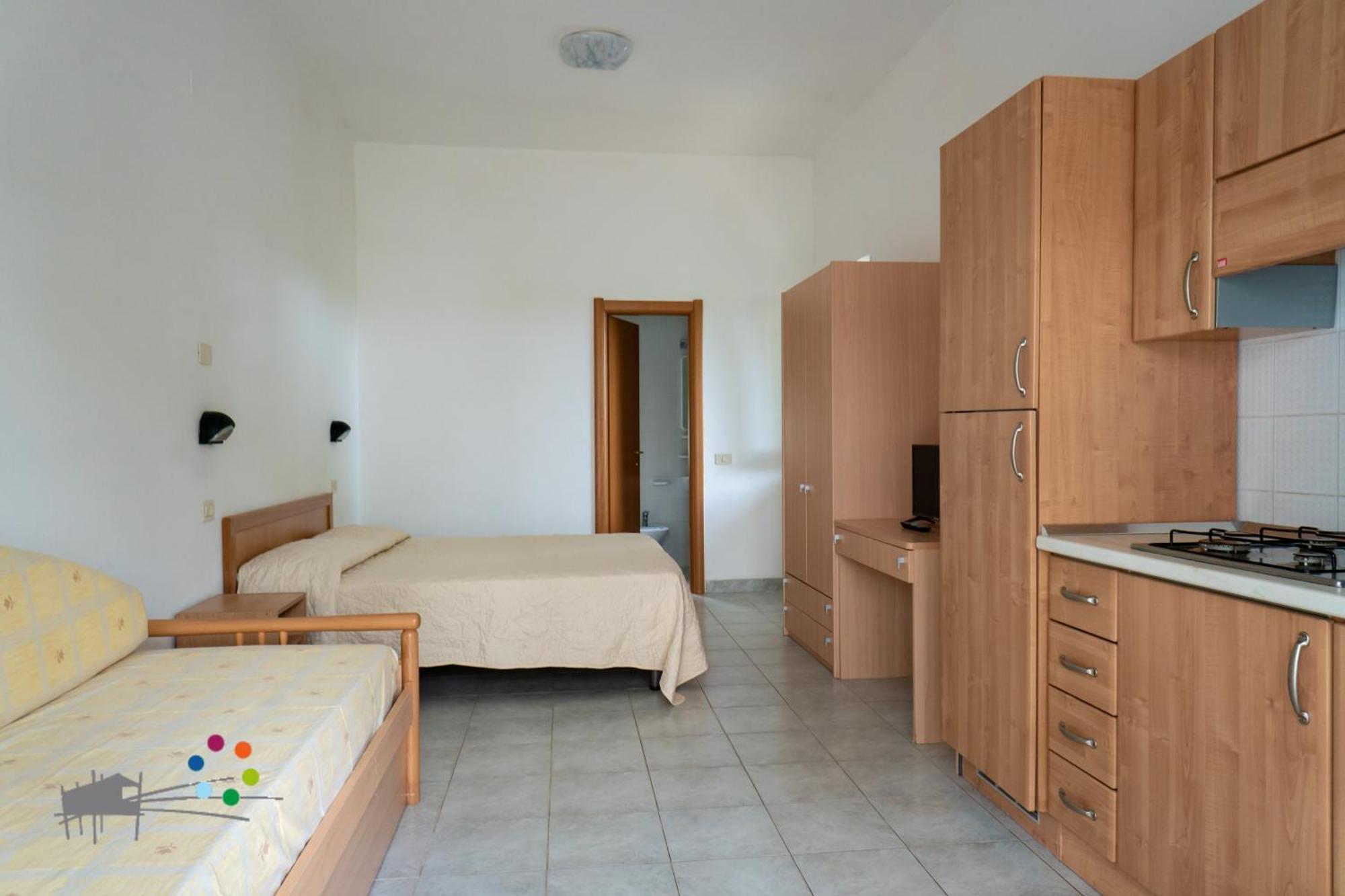 Villaggio Camping Spiaggia Lunga В'єсте Екстер'єр фото