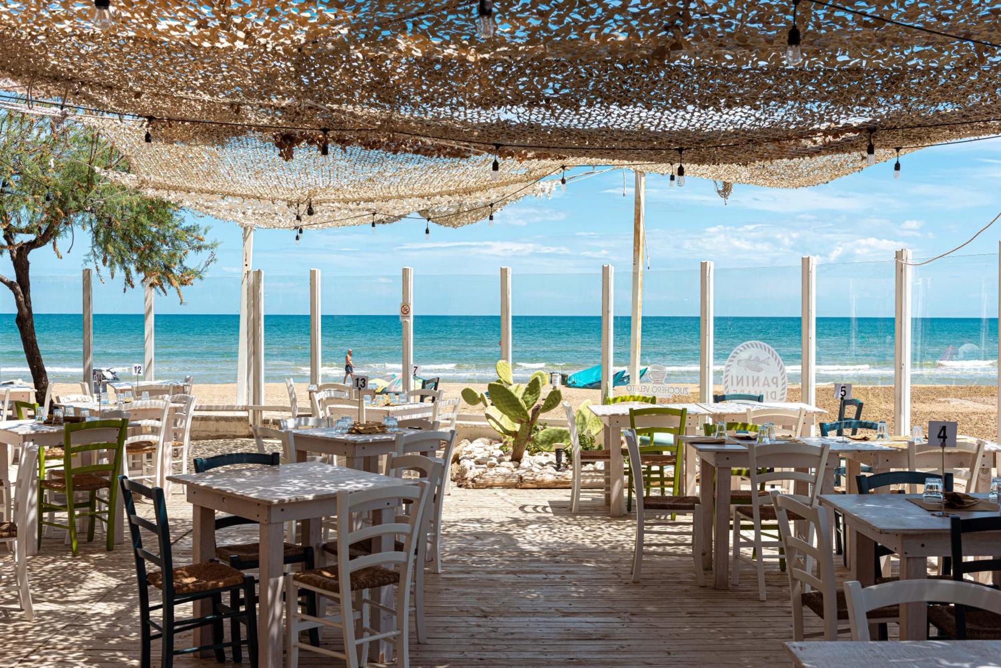 Villaggio Camping Spiaggia Lunga В'єсте Екстер'єр фото
