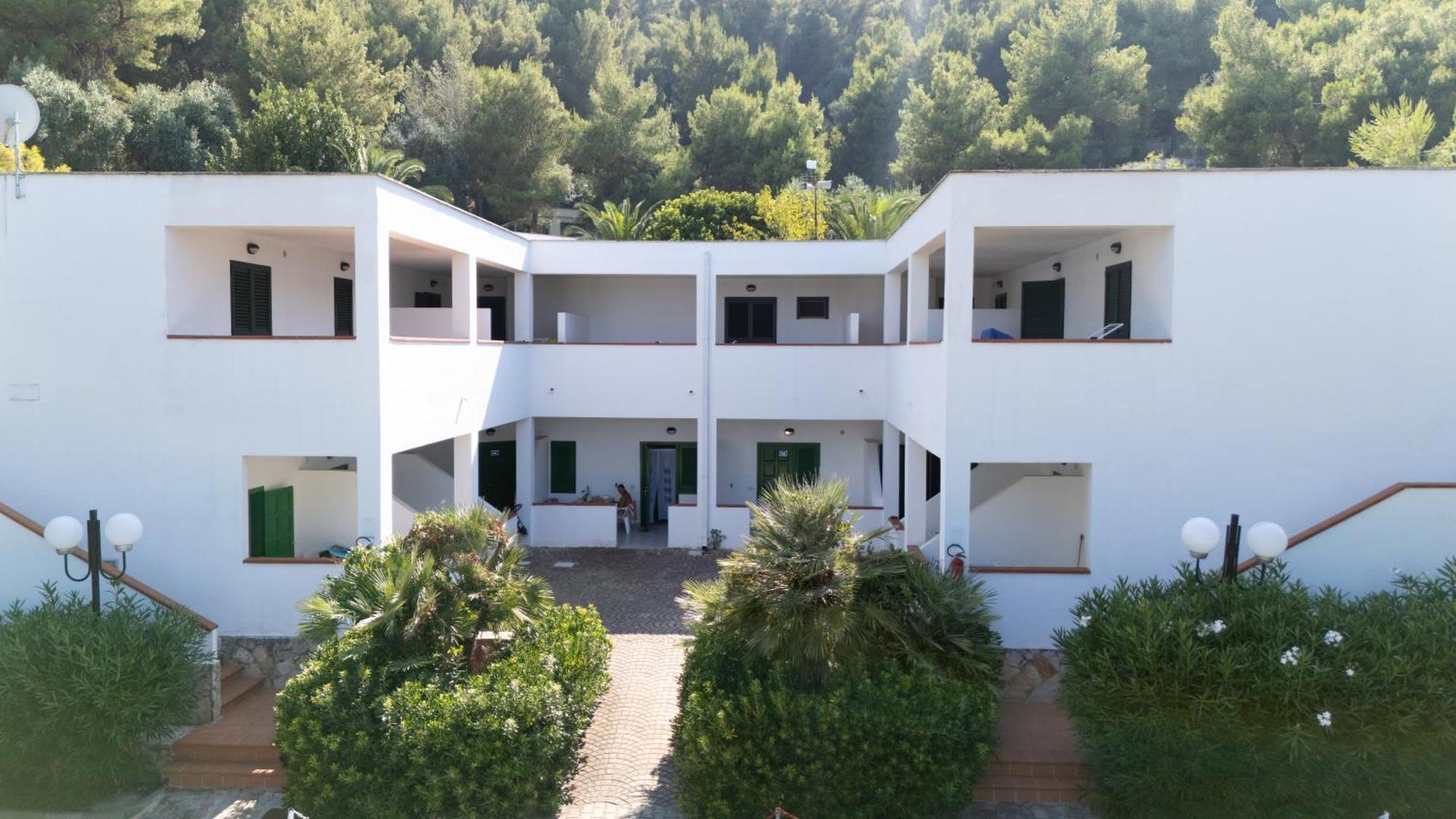 Villaggio Camping Spiaggia Lunga В'єсте Екстер'єр фото