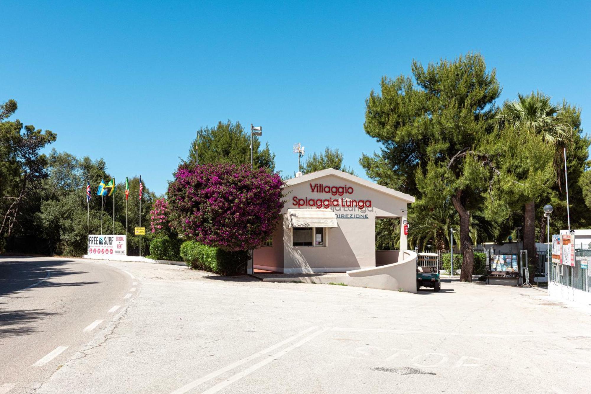 Villaggio Camping Spiaggia Lunga В'єсте Екстер'єр фото